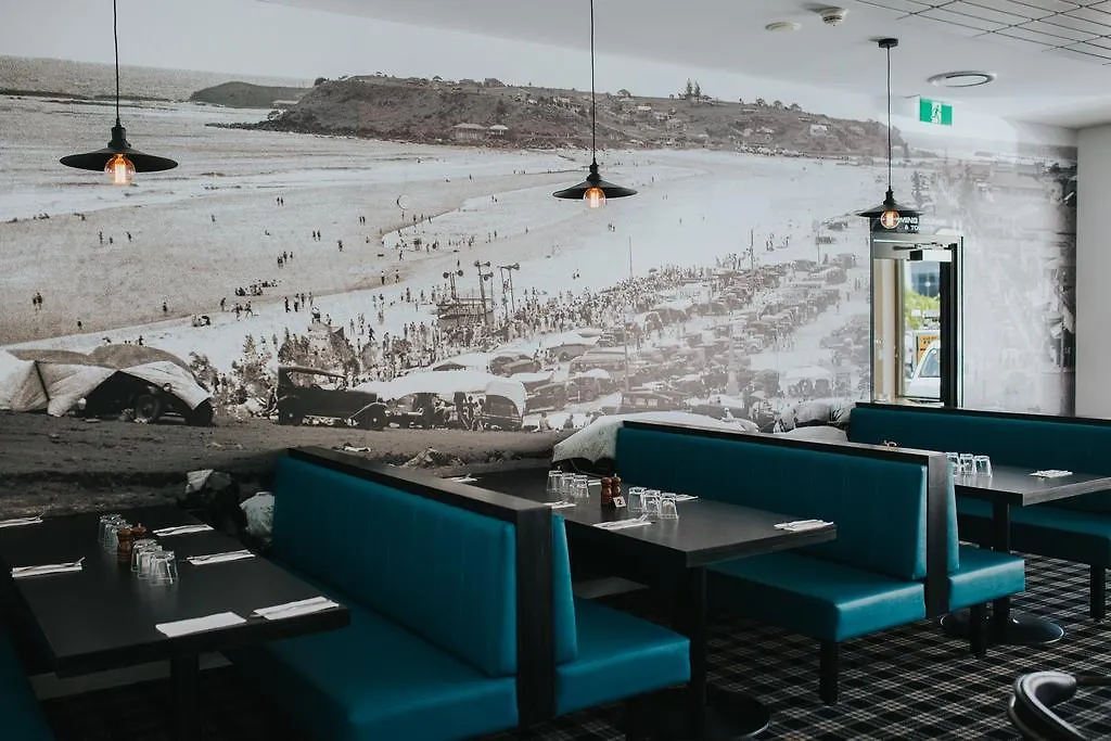 Coolangatta Sands Hotel Hostel