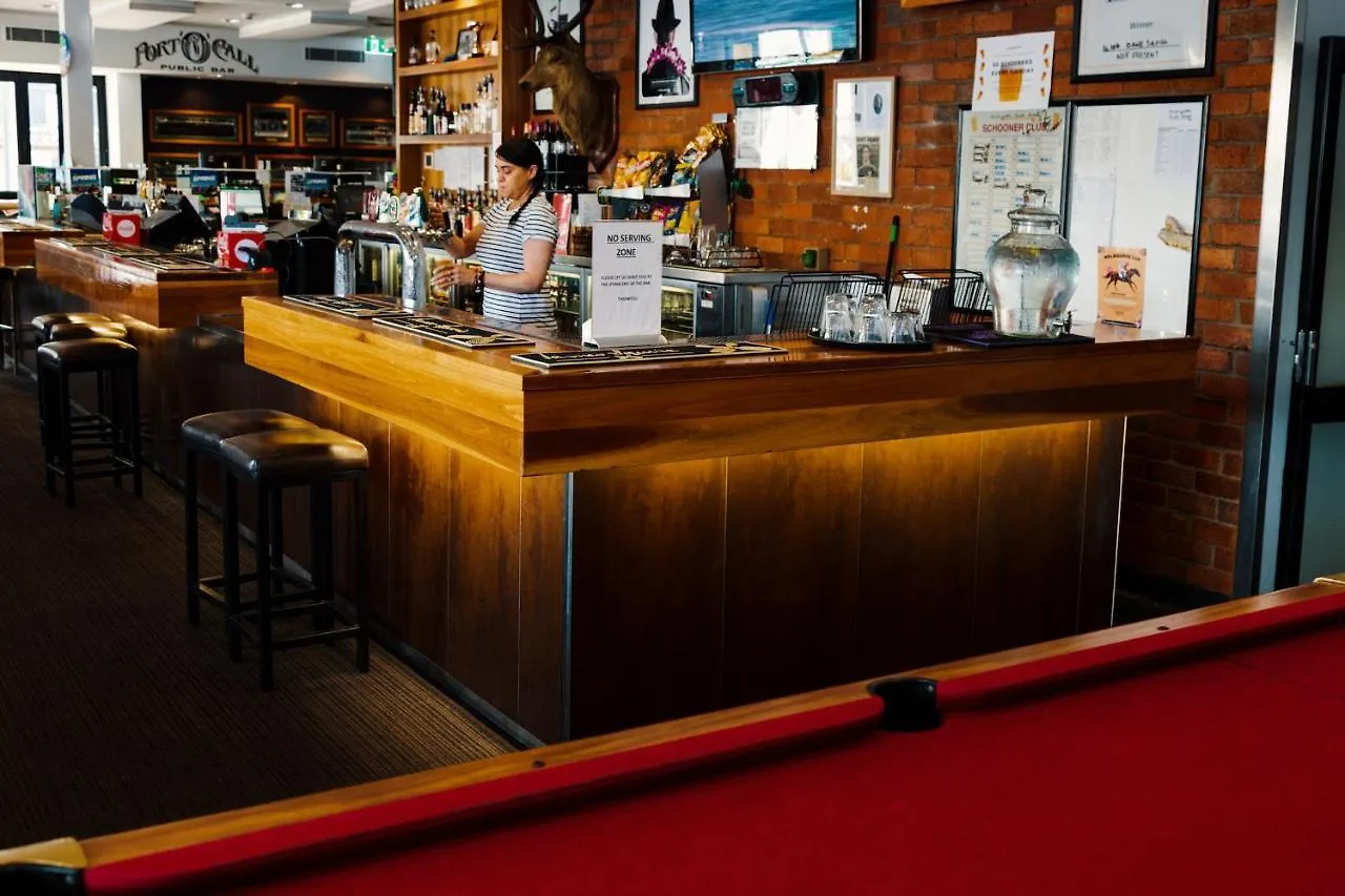 Coolangatta Sands Hotel Hostel